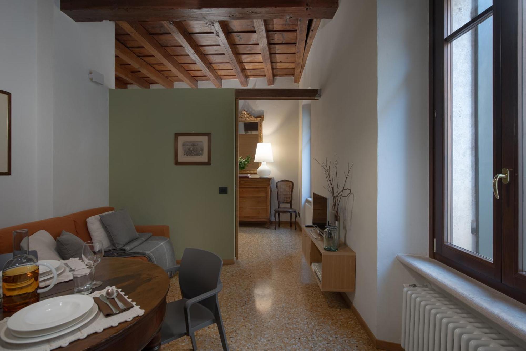 Residenza Roccamaggiore - Verona — Photos 2